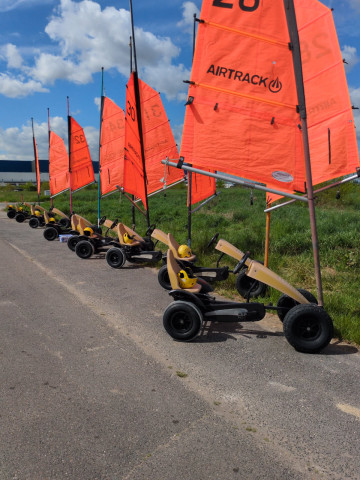 Kart à voile à pédales